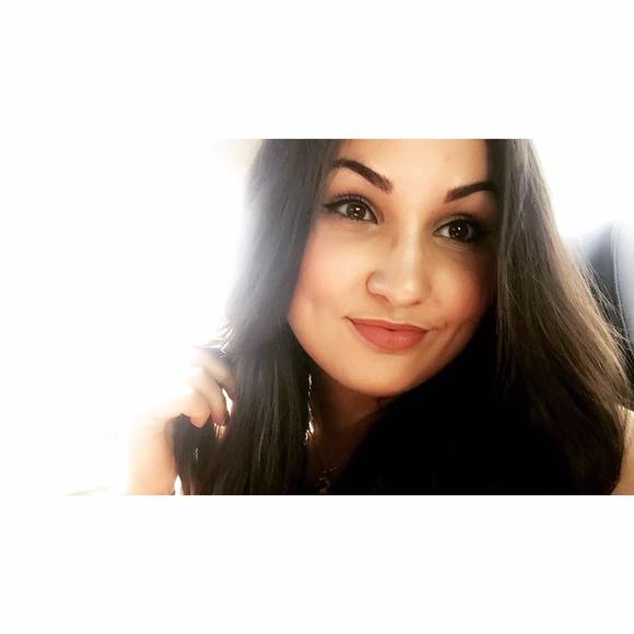 Meet your Posher, Milica - Picture 1 of 1